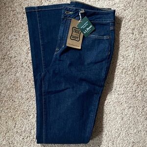 L.L. Bean Women’s True Shape Dark Blue Classic Jeans Size 8 Tall